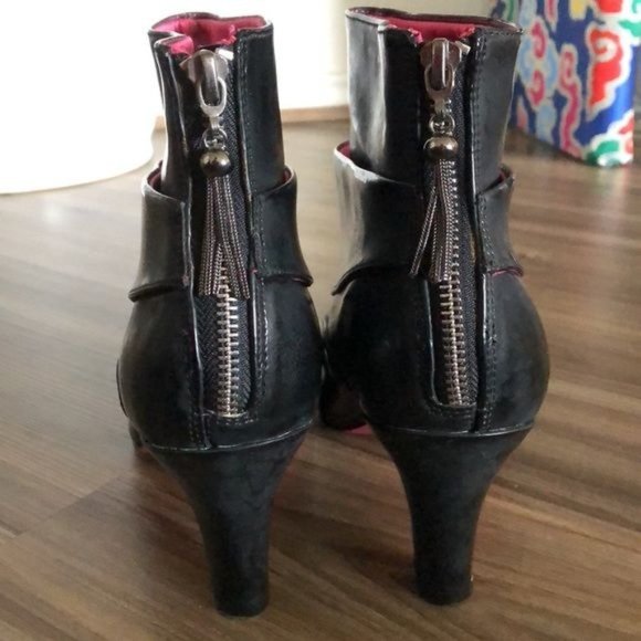 Alice and Olivia Heeled Zip Tassel Payless Booties - Picture 5 of 9